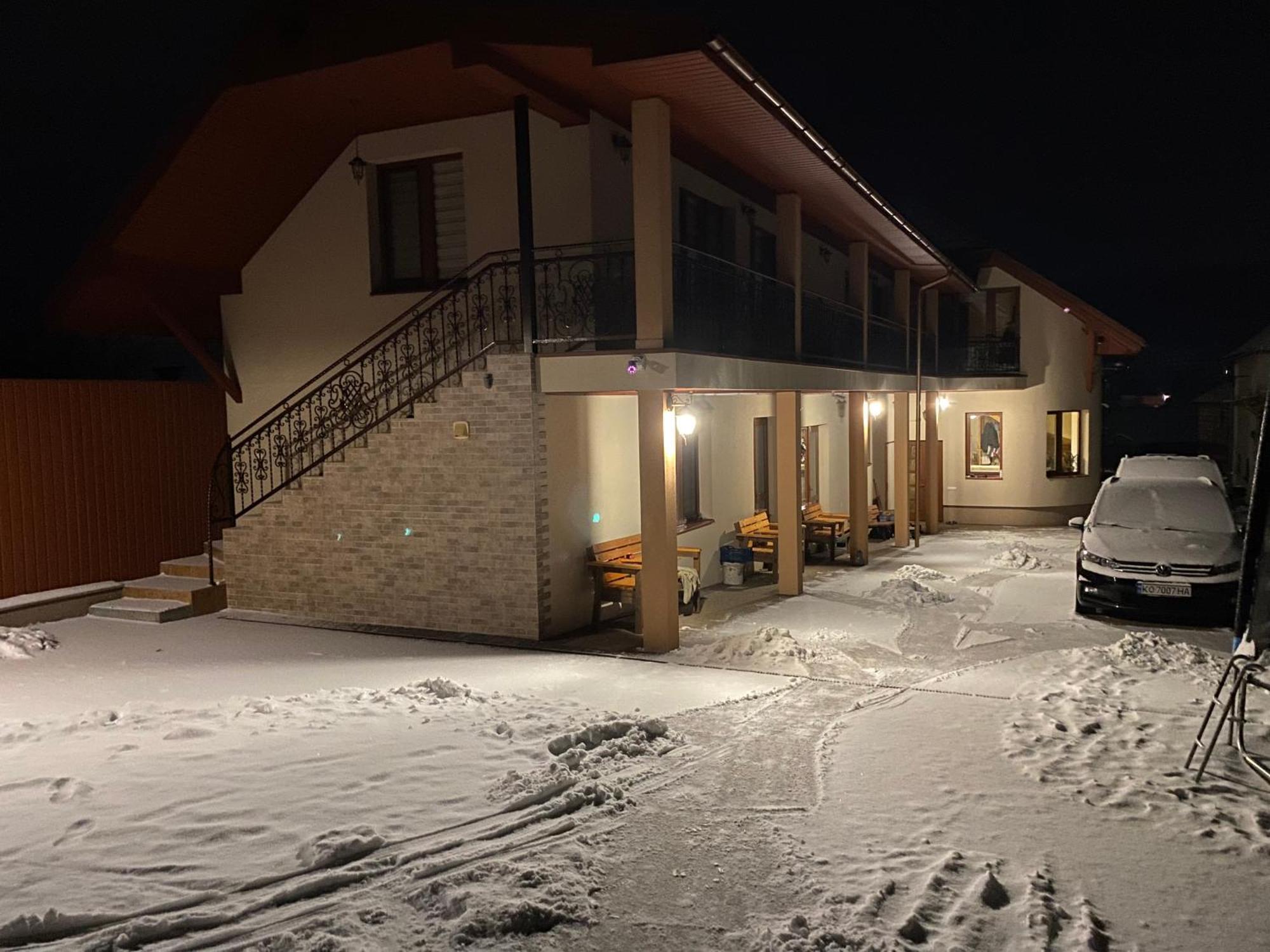 Садиба У Дохтора Відпочинок У Карпатах Golubinoye Exterior photo
