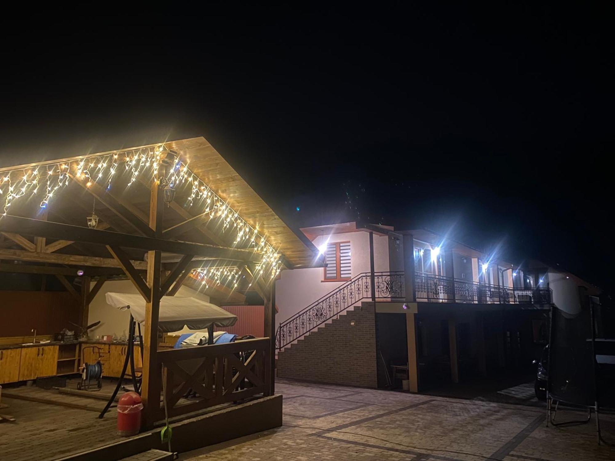 Садиба У Дохтора Відпочинок У Карпатах Golubinoye Exterior photo