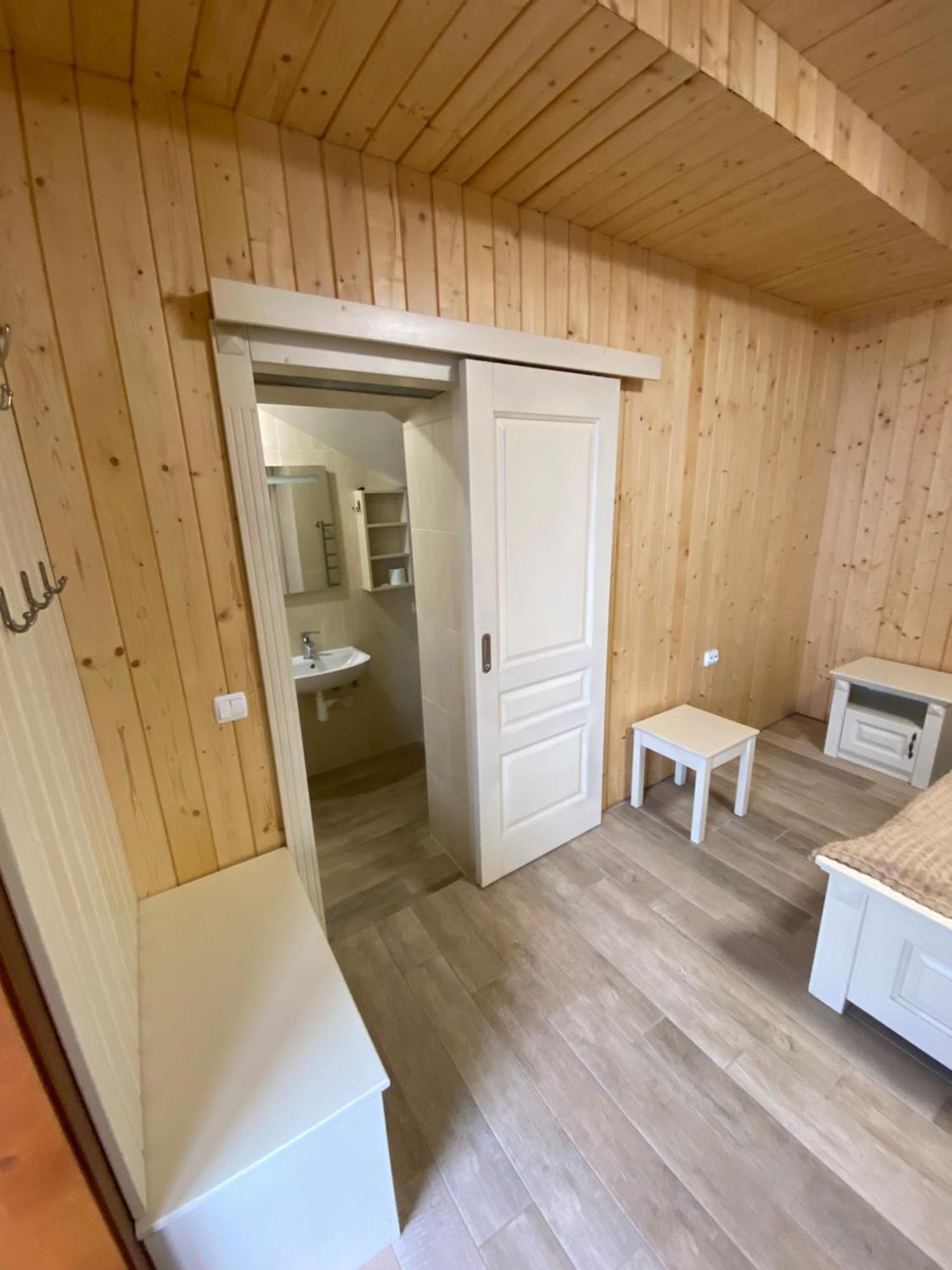 Садиба У Дохтора Відпочинок У Карпатах Golubinoye Exterior photo